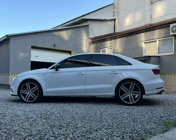 Белый Ауди А3, объемом двигателя 2 л и пробегом 108 тыс. км за 17000 $, фото 5 на Automoto.ua