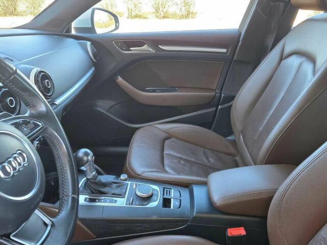 Ауди А3 2016 в Киеве на Automoto.ua Белый Ауди А3, объемом двигателя 1.8 л и пробегом 80 тыс. км за 10900 $, фото 10 на Automoto.ua
