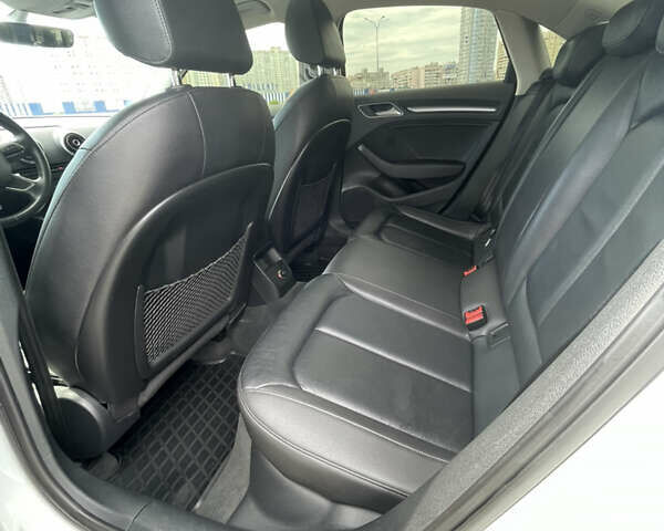 Білий Ауді А3, об'ємом двигуна 1.97 л та пробігом 63 тис. км за 20200 $, фото 26 на Automoto.ua