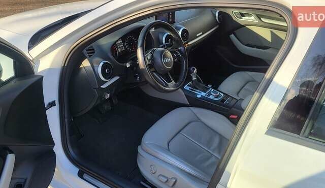 Білий Ауді А3, об'ємом двигуна 1.98 л та пробігом 262 тис. км за 13500 $, фото 11 на Automoto.ua