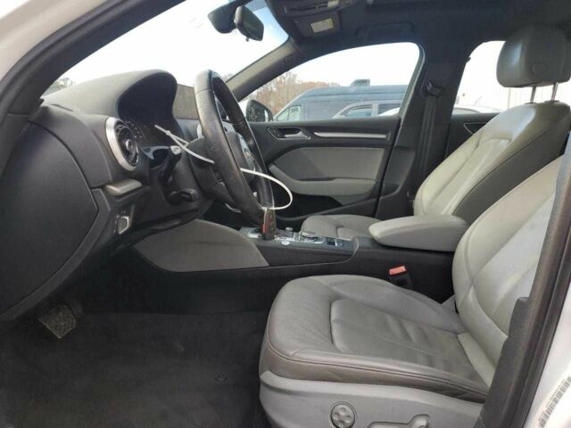 Белый Ауди А3, объемом двигателя 0 л и пробегом 148 тыс. км за 1800 $, фото 6 на Automoto.ua