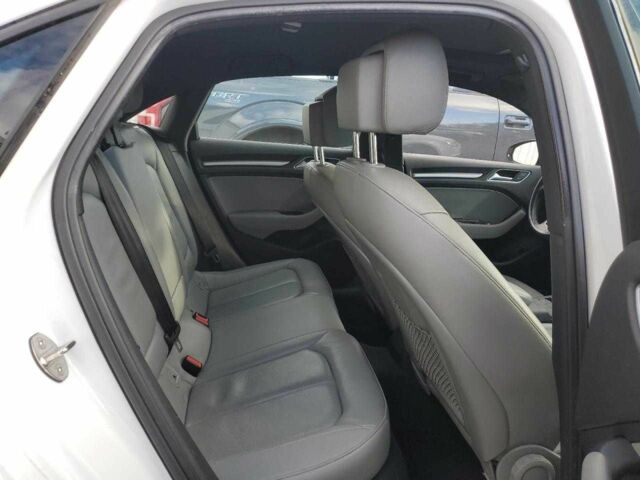 Белый Ауди А3, объемом двигателя 0 л и пробегом 148 тыс. км за 1800 $, фото 9 на Automoto.ua