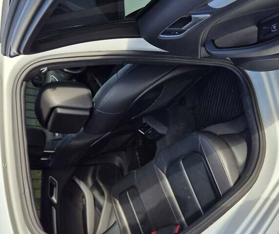 Білий Ауді А3, об'ємом двигуна 2 л та пробігом 146 тис. км за 15900 $, фото 19 на Automoto.ua