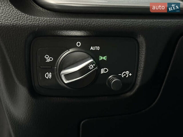 Білий Ауді А3, об'ємом двигуна 1.98 л та пробігом 56 тис. км за 21000 $, фото 31 на Automoto.ua