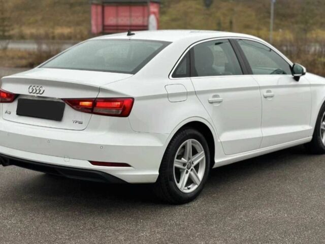 Белый Ауди А3, объемом двигателя 2 л и пробегом 149 тыс. км за 15000 $, фото 5 на Automoto.ua