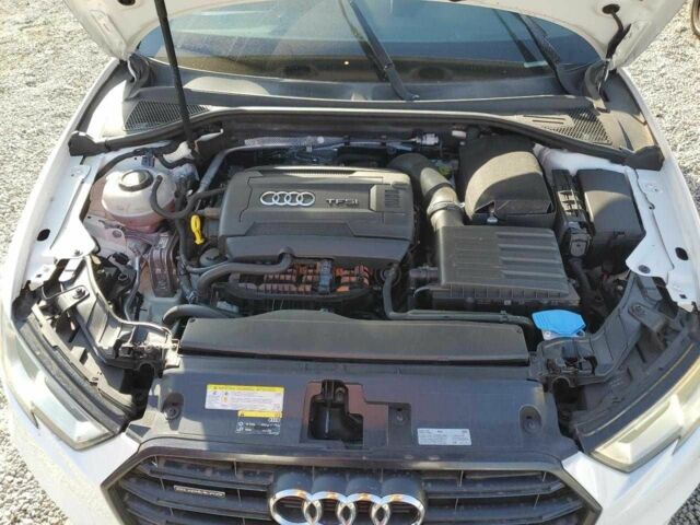 Білий Ауді А3, об'ємом двигуна 2 л та пробігом 61 тис. км за 3300 $, фото 9 на Automoto.ua
