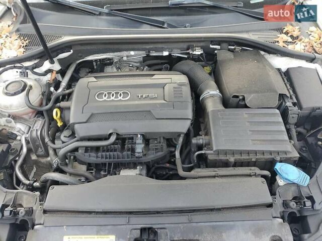 Белый Ауди А3, объемом двигателя 2 л и пробегом 129 тыс. км за 4000 $, фото 10 на Automoto.ua