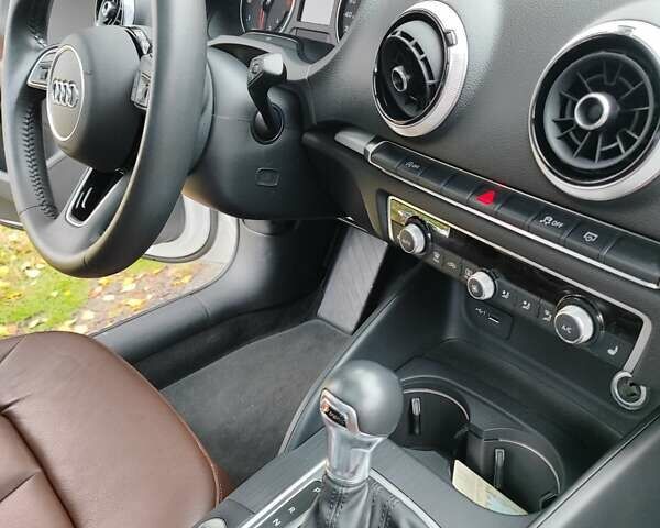 Белый Ауди А3, объемом двигателя 1.97 л и пробегом 86 тыс. км за 20000 $, фото 40 на Automoto.ua