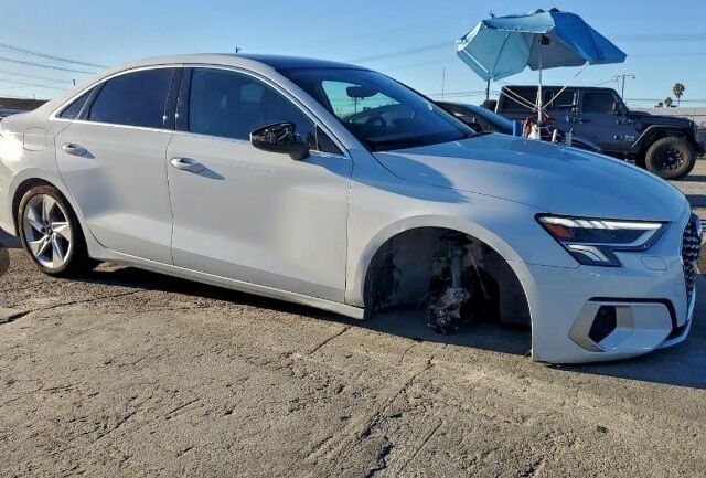 Білий Ауді А3, об'ємом двигуна 2 л та пробігом 57 тис. км за 20000 $, фото 3 на Automoto.ua