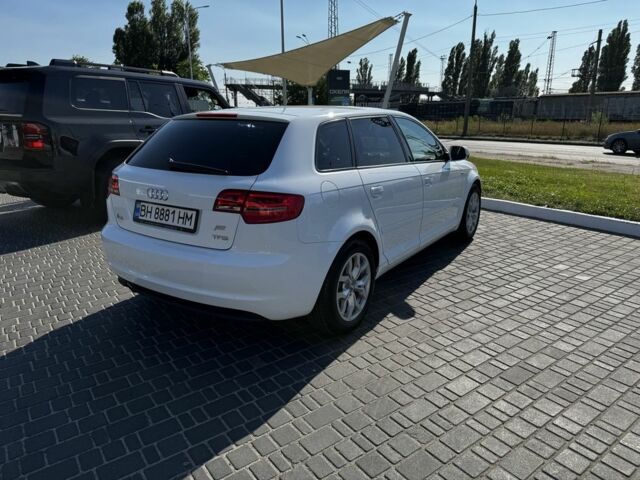 Білий Ауді А3, об'ємом двигуна 1.2 л та пробігом 185 тис. км за 8998 $, фото 3 на Automoto.ua