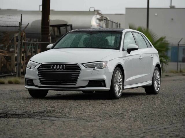 Белый Ауди А3, объемом двигателя 1.4 л и пробегом 53 тыс. км за 14500 $, фото 2 на Automoto.ua