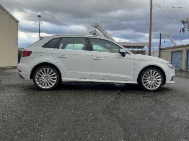 Білий Ауді А3, об'ємом двигуна 1.4 л та пробігом 54 тис. км за 14600 $, фото 3 на Automoto.ua