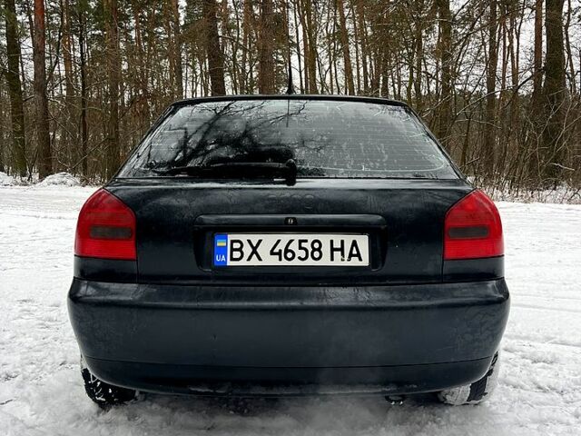 Черный Ауди А3, объемом двигателя 1.8 л и пробегом 334 тыс. км за 3650 $, фото 2 на Automoto.ua