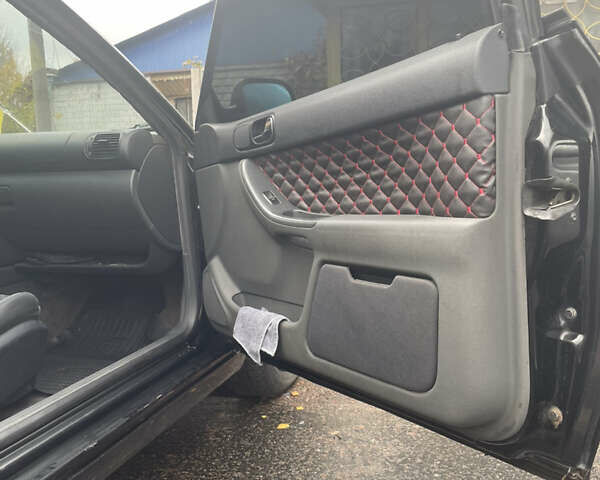 Черный Ауди А3, объемом двигателя 1.6 л и пробегом 300 тыс. км за 2700 $, фото 4 на Automoto.ua