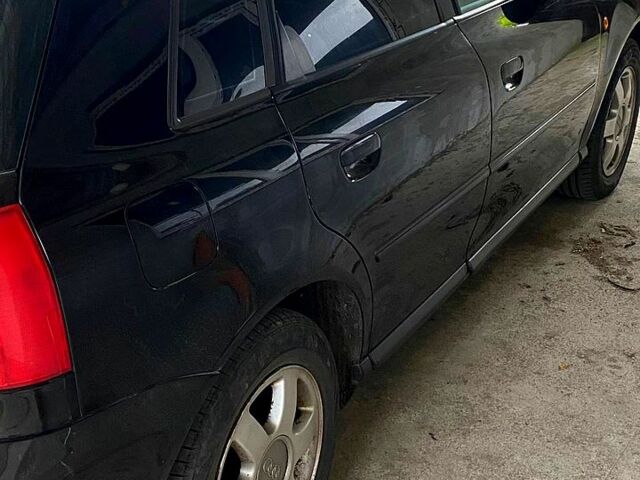 Черный Ауди А3, объемом двигателя 1.9 л и пробегом 369 тыс. км за 4000 $, фото 2 на Automoto.ua