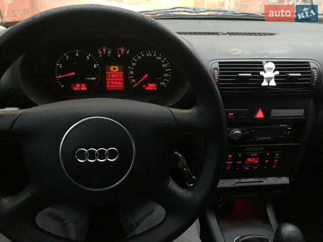 Черный Ауди А3, объемом двигателя 1.6 л и пробегом 255 тыс. км за 2500 $, фото 5 на Automoto.ua