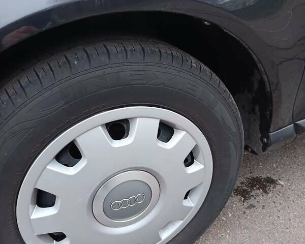 Черный Ауди А3, объемом двигателя 1.6 л и пробегом 252 тыс. км за 4200 $, фото 7 на Automoto.ua