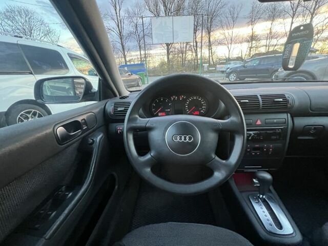 Черный Ауди А3, объемом двигателя 1.8 л и пробегом 198 тыс. км за 5399 $, фото 12 на Automoto.ua