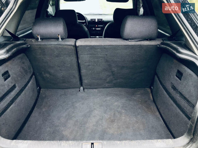 Черный Ауди А3, объемом двигателя 1.6 л и пробегом 255 тыс. км за 2500 $, фото 8 на Automoto.ua