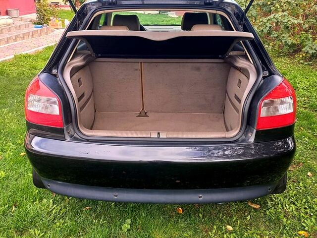 Чорний Ауді А3, об'ємом двигуна 1.6 л та пробігом 217 тис. км за 5300 $, фото 3 на Automoto.ua