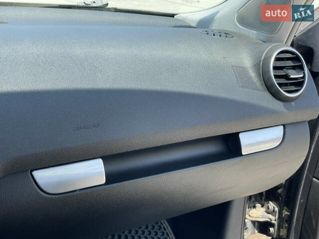 Чорний Ауді А3, об'ємом двигуна 1.6 л та пробігом 212 тис. км за 7400 $, фото 17 на Automoto.ua