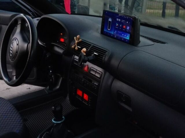 Черный Ауди А3, объемом двигателя 1.6 л и пробегом 280 тыс. км за 3800 $, фото 1 на Automoto.ua