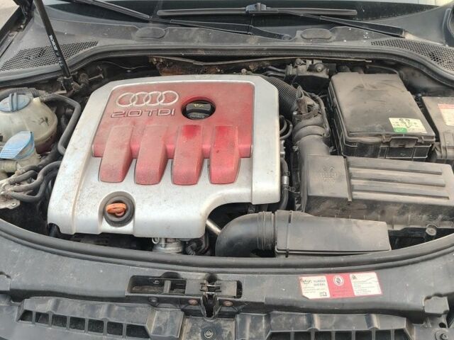 Черный Ауди А3, объемом двигателя 2 л и пробегом 320 тыс. км за 4999 $, фото 8 на Automoto.ua