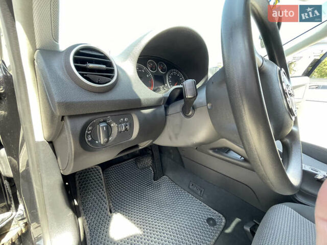 Чорний Ауді А3, об'ємом двигуна 1.6 л та пробігом 212 тис. км за 7400 $, фото 13 на Automoto.ua
