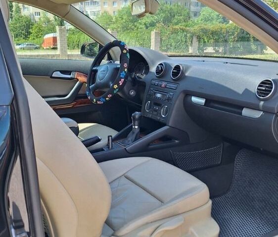 Ауди А3 2003 в Николаеве на Automoto.ua Черный Ауди А3, объемом двигателя 1.6 л и пробегом 282 тыс. км за 5800 $, фото 10 на Automoto.ua
