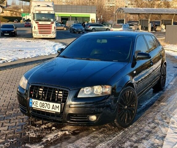 Черный Ауди А3, объемом двигателя 2 л и пробегом 350 тыс. км за 6200 $, фото 2 на Automoto.ua