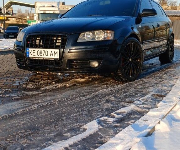 Черный Ауди А3, объемом двигателя 2 л и пробегом 350 тыс. км за 6200 $, фото 1 на Automoto.ua