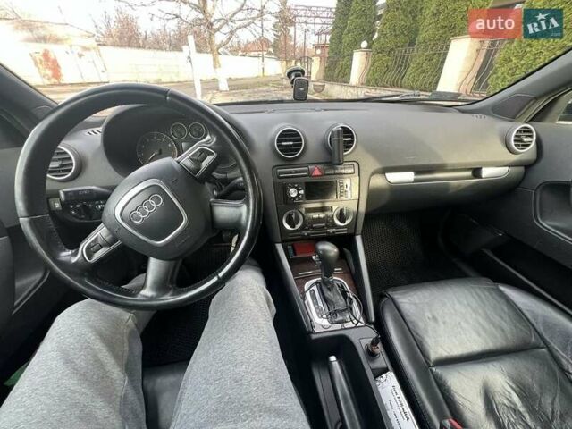 Чорний Ауді А3, об'ємом двигуна 1.6 л та пробігом 250 тис. км за 7500 $, фото 2 на Automoto.ua