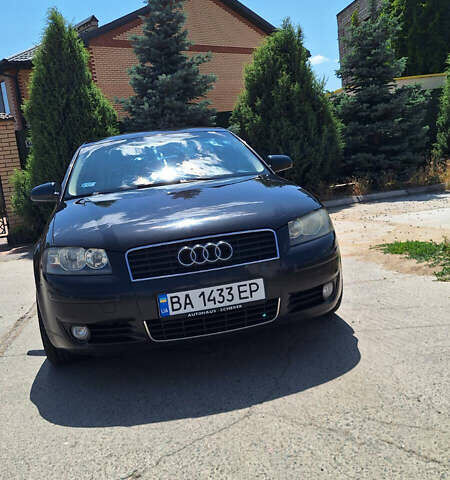 Ауди А3 2004 в Южноукраинске на Automoto.ua Черный Ауди А3, объемом двигателя 1.6 л и пробегом 282 тыс. км за 5800 $, фото 1 на Automoto.ua