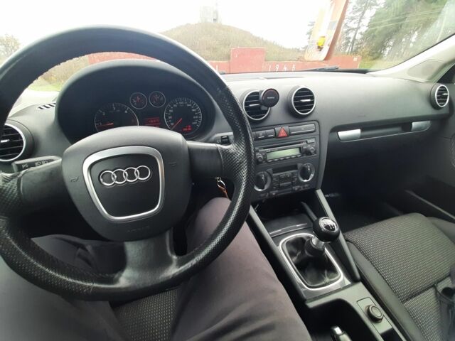 Чорний Ауді А3, об'ємом двигуна 2 л та пробігом 228 тис. км за 3000 $, фото 7 на Automoto.ua