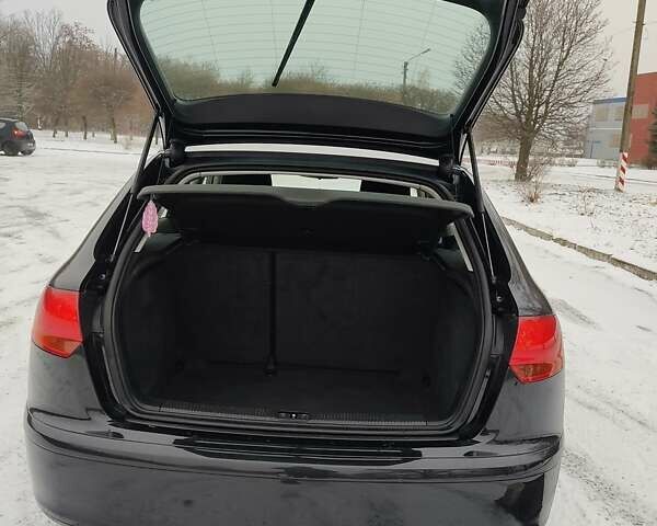 Чорний Ауді А3, об'ємом двигуна 1.6 л та пробігом 185 тис. км за 6900 $, фото 12 на Automoto.ua