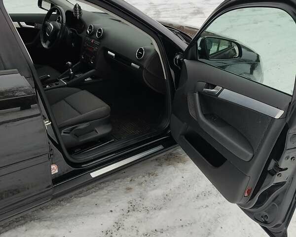 Чорний Ауді А3, об'ємом двигуна 1.6 л та пробігом 185 тис. км за 6900 $, фото 10 на Automoto.ua