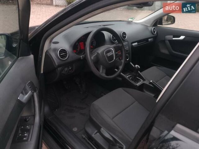 Черный Ауди А3, объемом двигателя 1.6 л и пробегом 220 тыс. км за 5850 $, фото 27 на Automoto.ua