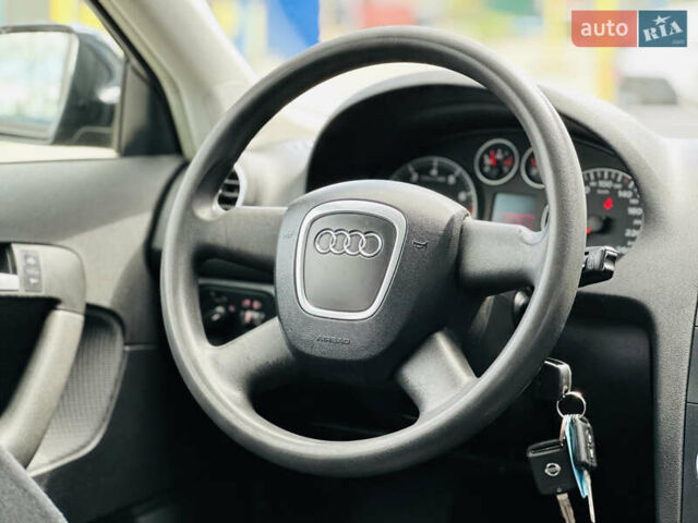 Чорний Ауді А3, об'ємом двигуна 1.6 л та пробігом 245 тис. км за 7600 $, фото 22 на Automoto.ua