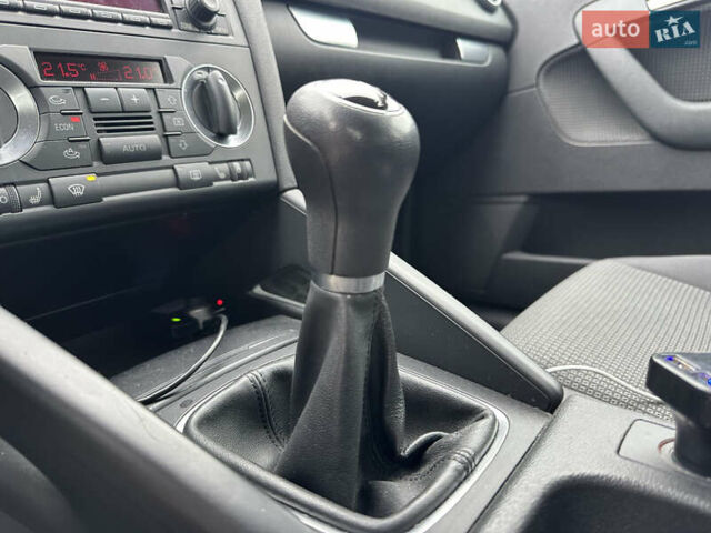 Черный Ауди А3, объемом двигателя 1.6 л и пробегом 205 тыс. км за 5800 $, фото 9 на Automoto.ua