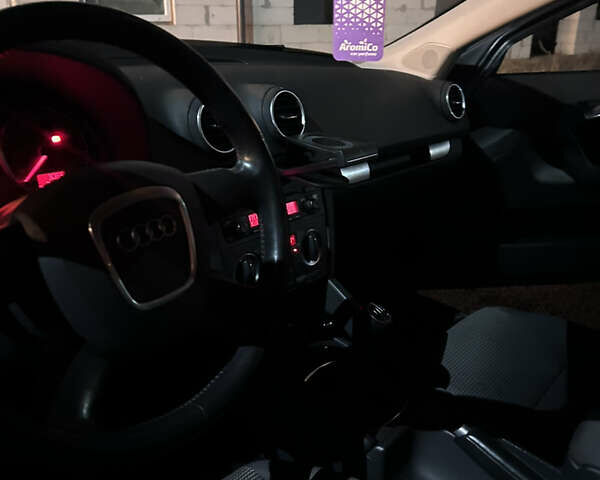 Черный Ауди А3, объемом двигателя 1.6 л и пробегом 230 тыс. км за 6700 $, фото 7 на Automoto.ua