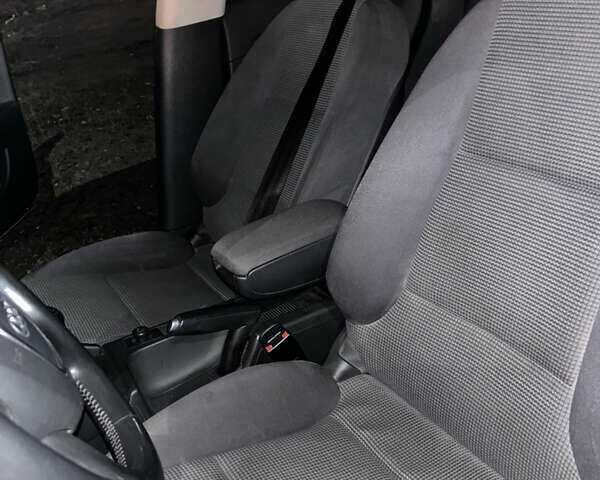 Черный Ауди А3, объемом двигателя 1.6 л и пробегом 230 тыс. км за 6700 $, фото 6 на Automoto.ua