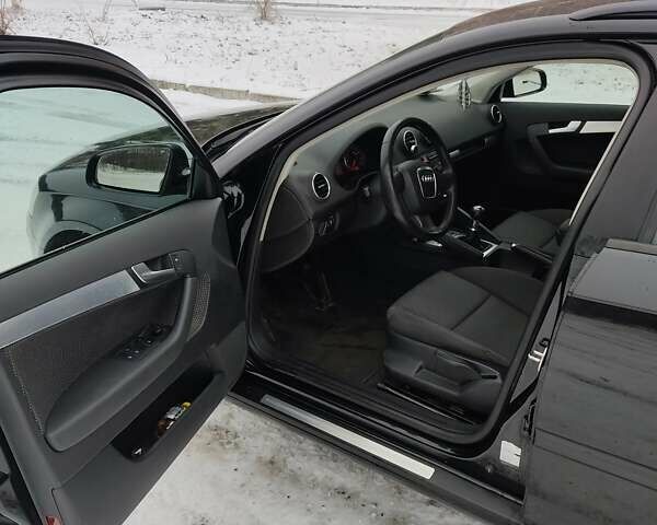 Чорний Ауді А3, об'ємом двигуна 1.6 л та пробігом 185 тис. км за 6900 $, фото 7 на Automoto.ua