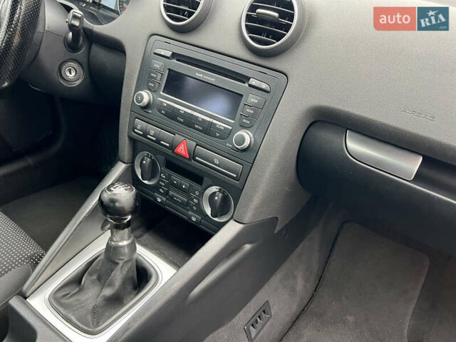 Черный Ауди А3, объемом двигателя 1.6 л и пробегом 268 тыс. км за 6790 $, фото 39 на Automoto.ua