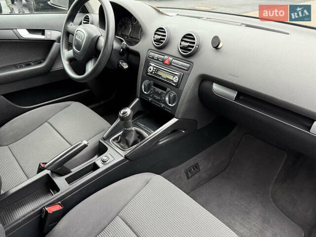 Черный Ауди А3, объемом двигателя 1.6 л и пробегом 207 тыс. км за 6699 $, фото 17 на Automoto.ua