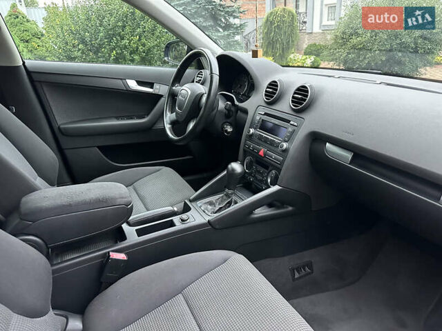 Чорний Ауді А3, об'ємом двигуна 1.6 л та пробігом 225 тис. км за 7300 $, фото 6 на Automoto.ua
