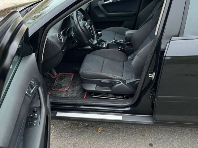 Черный Ауди А3, объемом двигателя 2 л и пробегом 260 тыс. км за 8200 $, фото 7 на Automoto.ua