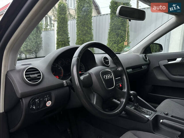 Чорний Ауді А3, об'ємом двигуна 1.6 л та пробігом 225 тис. км за 7300 $, фото 7 на Automoto.ua