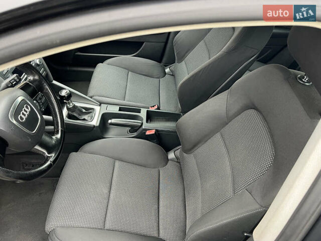 Черный Ауди А3, объемом двигателя 1.6 л и пробегом 268 тыс. км за 6790 $, фото 28 на Automoto.ua