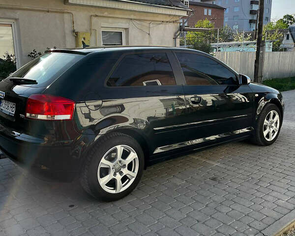 Черный Ауди А3, объемом двигателя 2 л и пробегом 294 тыс. км за 5200 $, фото 1 на Automoto.ua