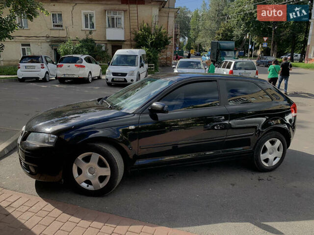 Черный Ауди А3, объемом двигателя 1.6 л и пробегом 289 тыс. км за 6700 $, фото 3 на Automoto.ua